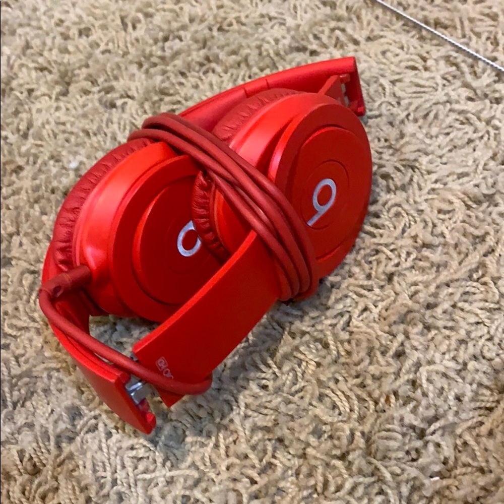 Beat headphones